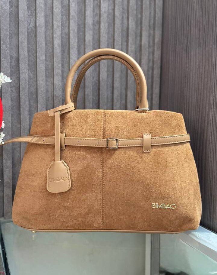 Cartera de Gamuza